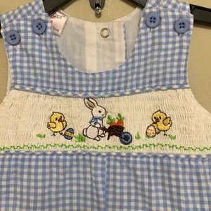 Smocked EASTER romper / onesie / jumper.   6 month 🐰🐣